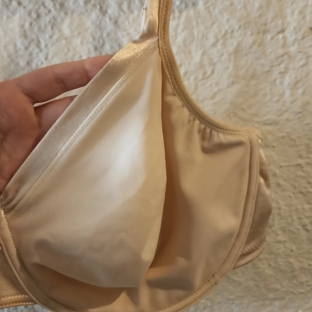 Breezies Beige Style A216457 Bra Size 44D - Picture 2 of 8